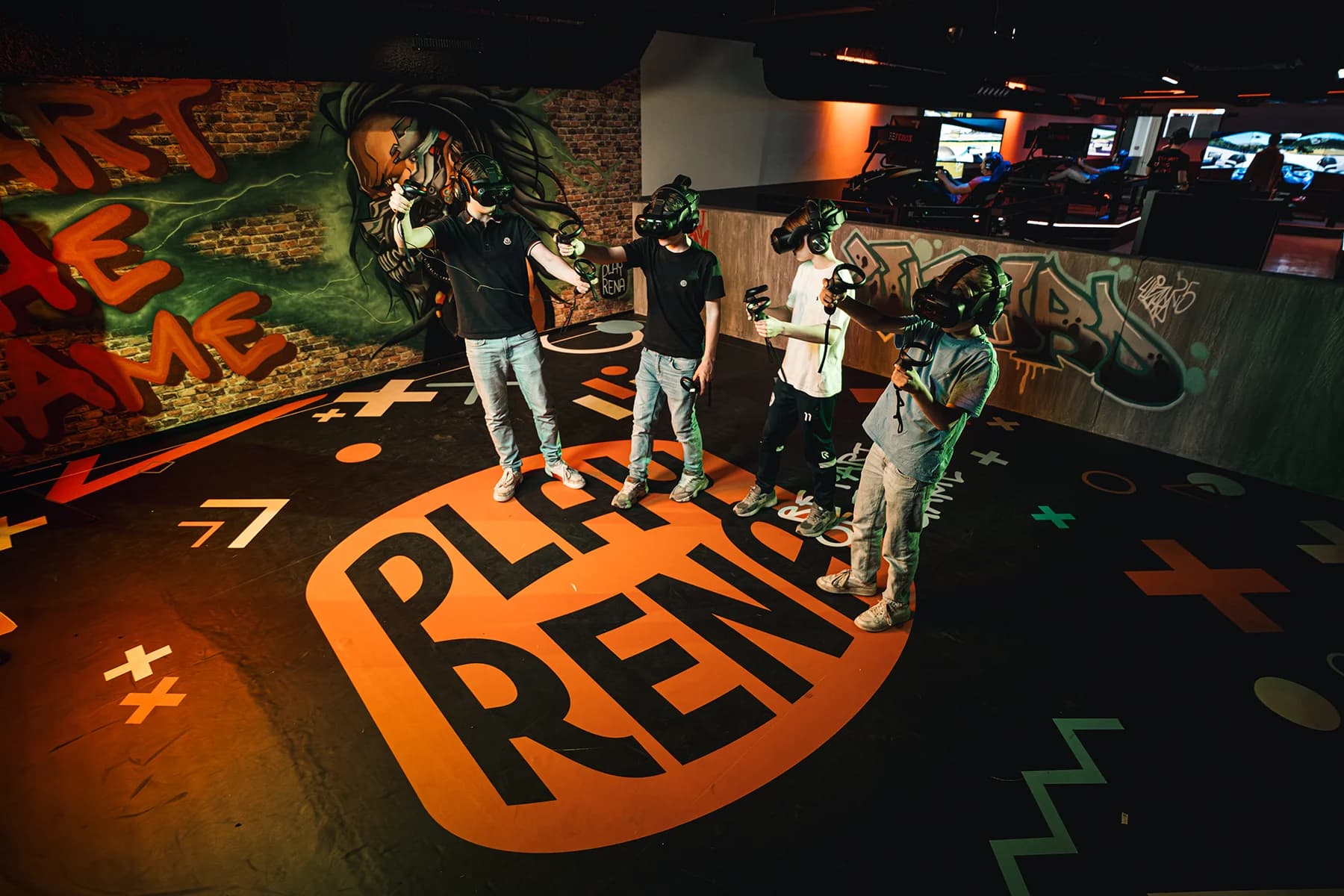 PlayRena VR arena Roosendaal — VR games en sim racing